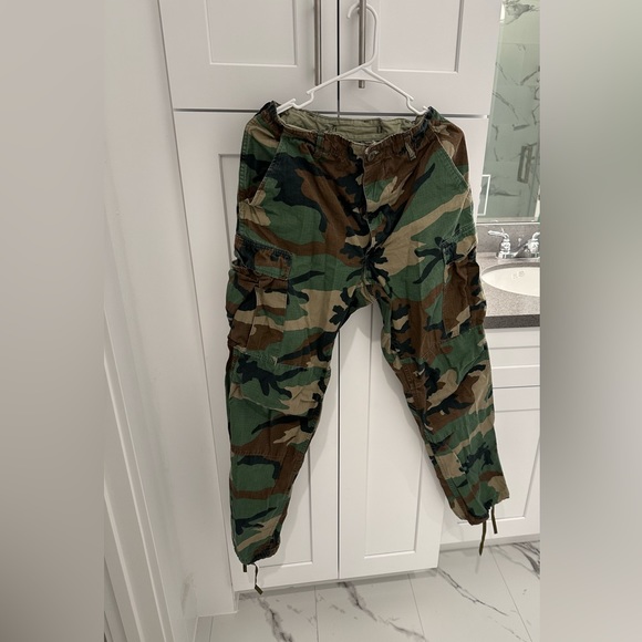 UO Vintage Cargos - Picture 4 of 4